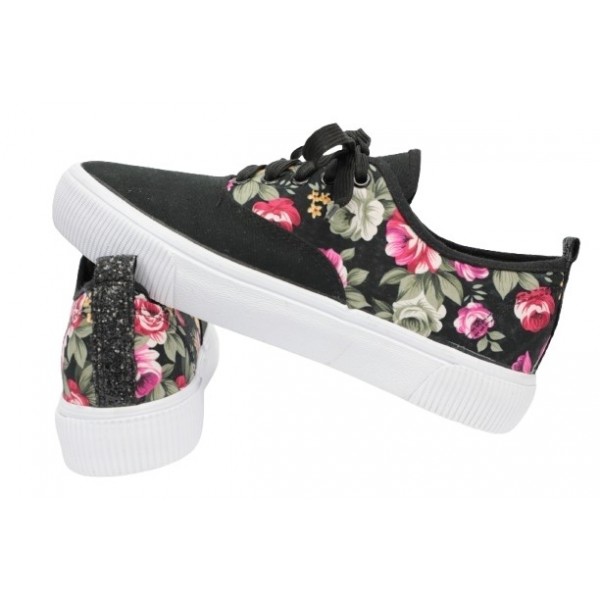 Teniși  - Haine-second-hand.ro 139478